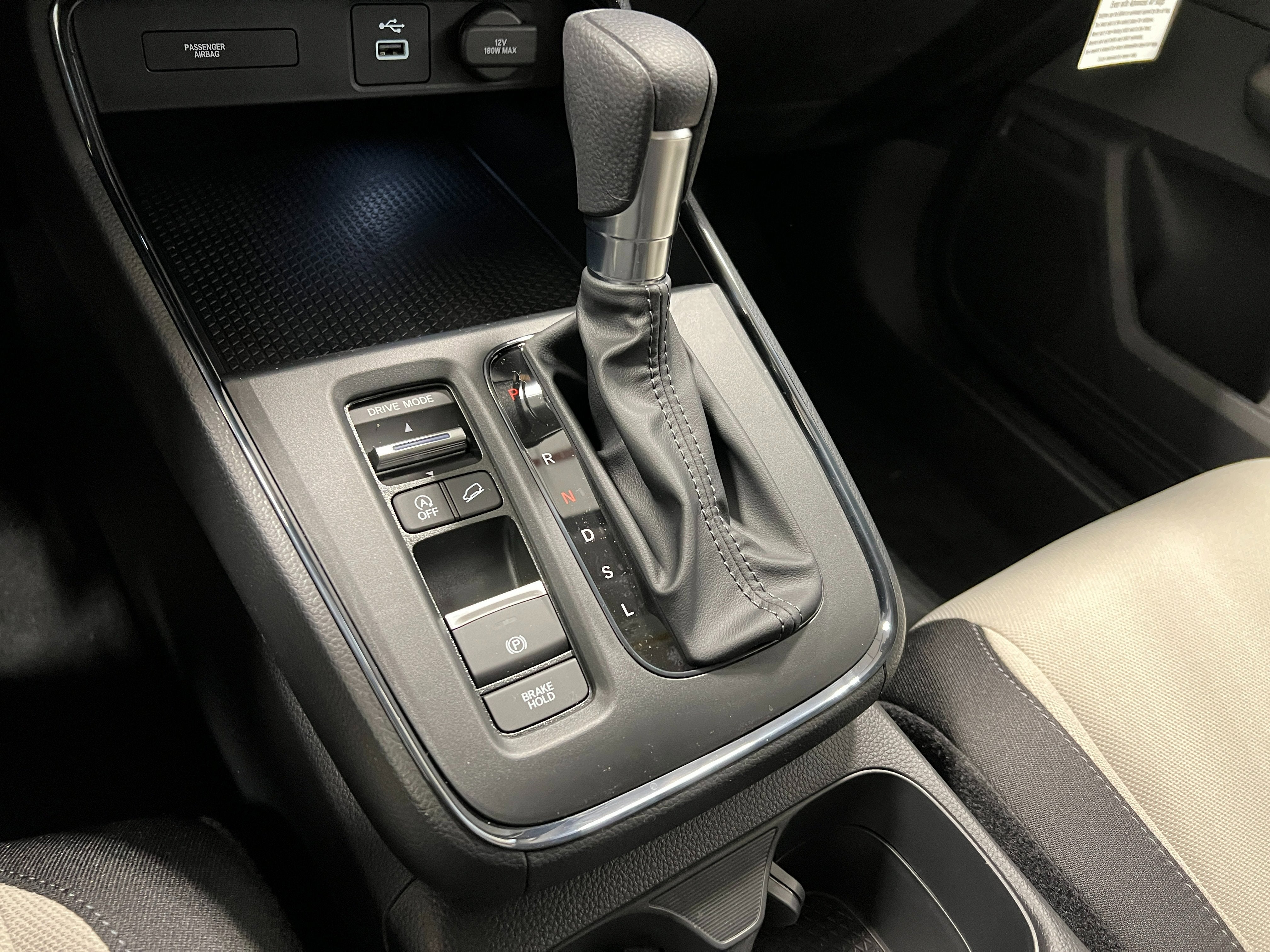2025 Honda CR-V LX - Photo 17