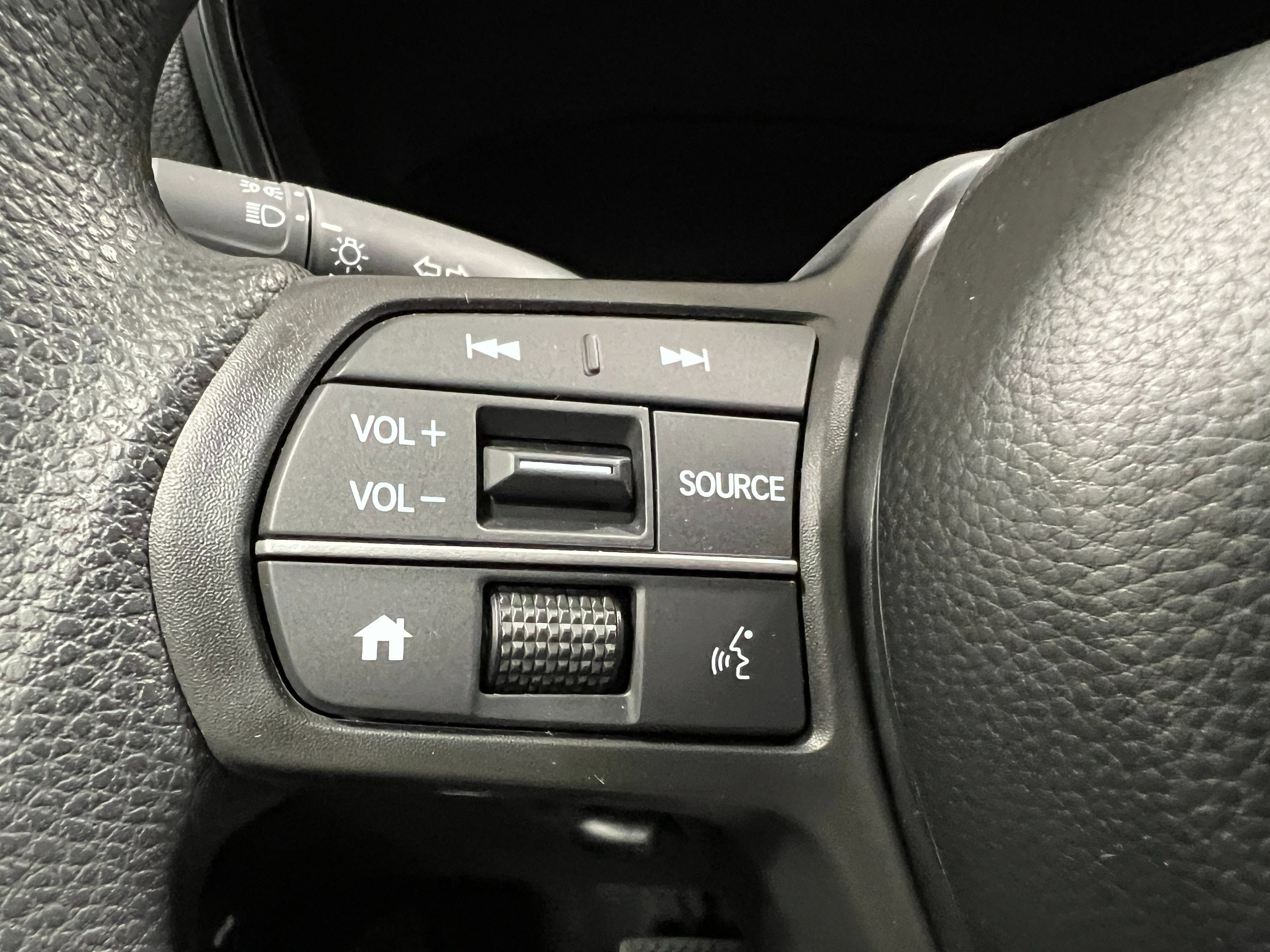 2025 Honda CR-V LX - Photo 20