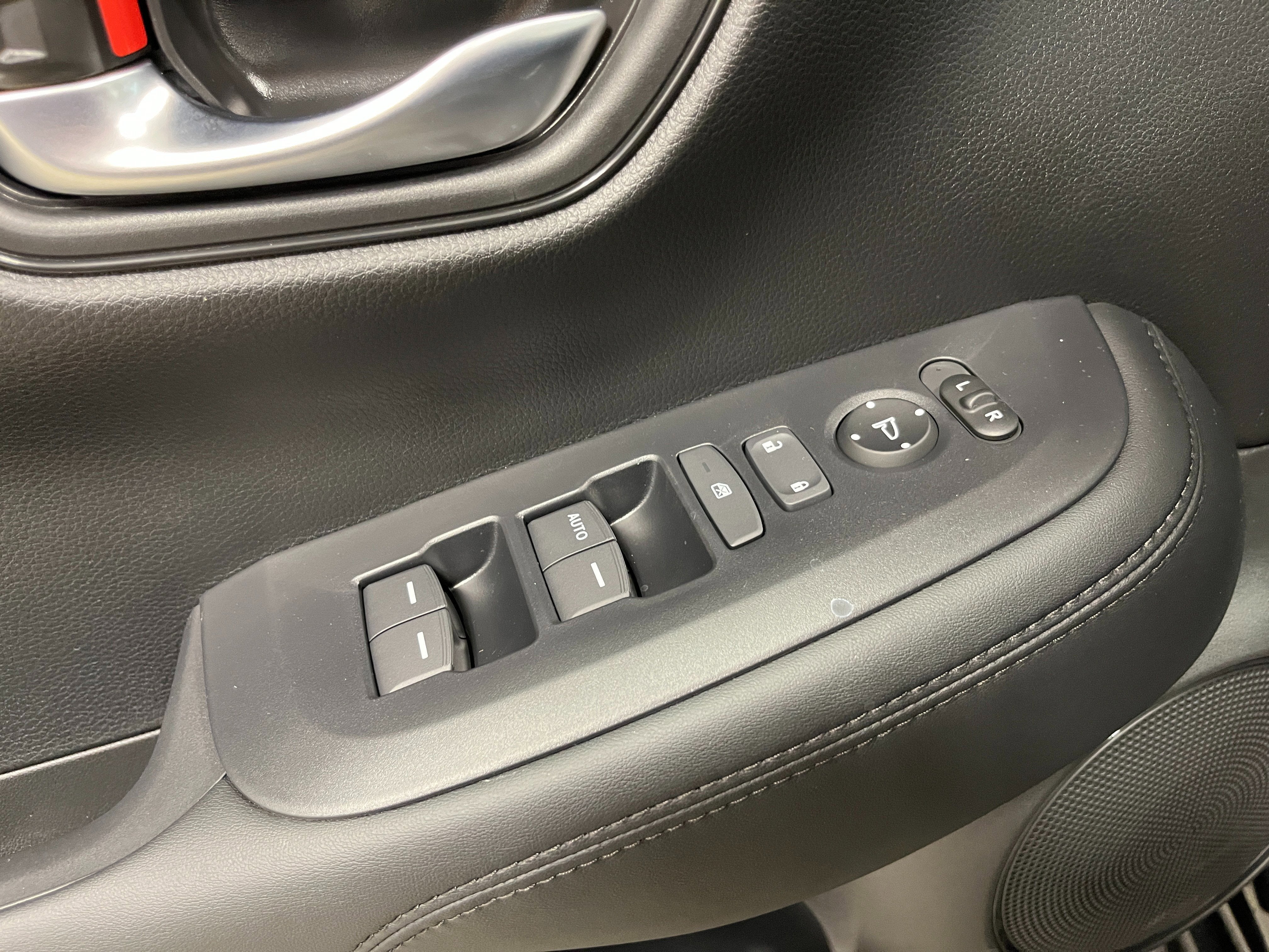 2026 Honda HR-V LX