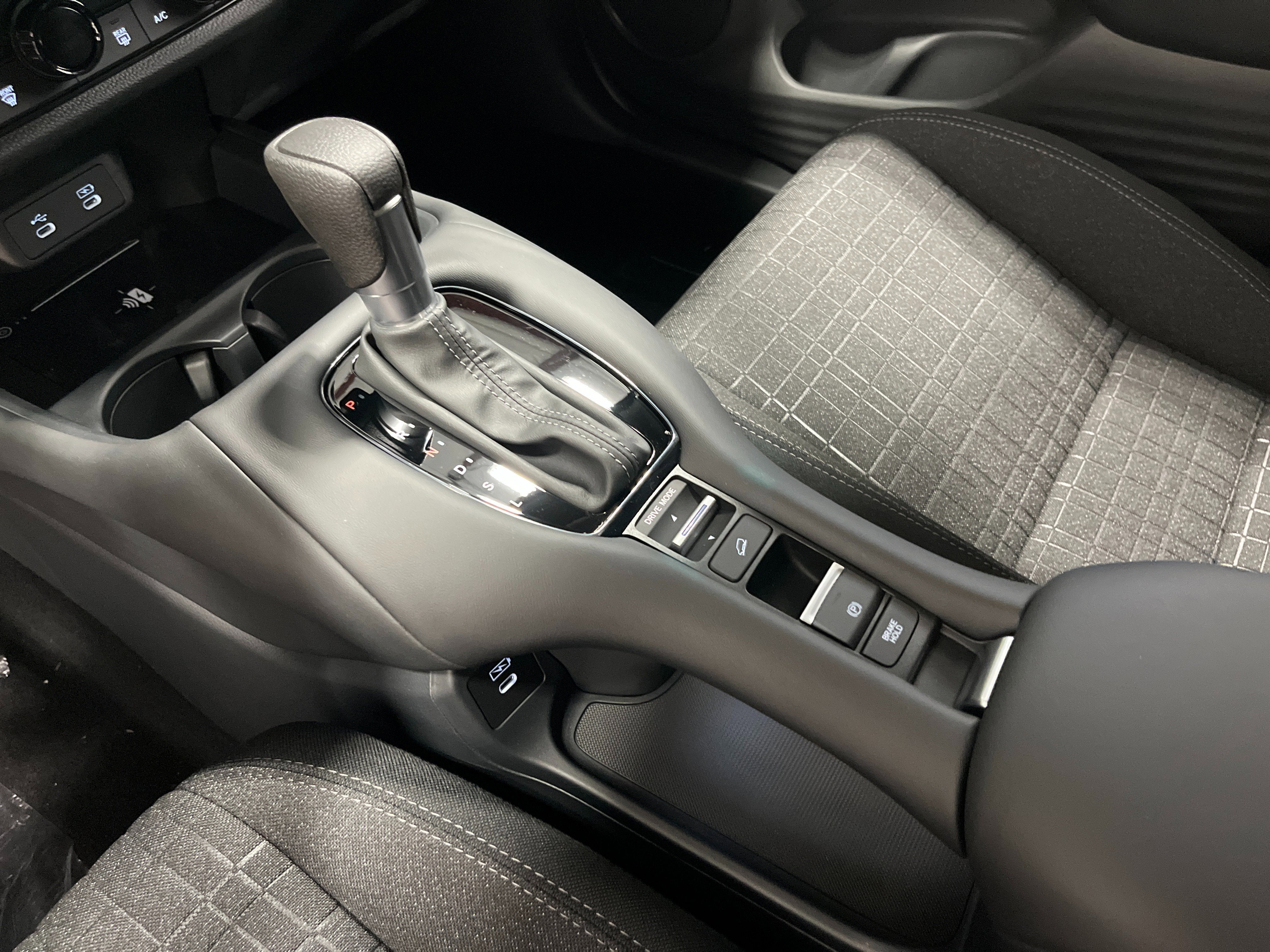 2026 Honda HR-V LX