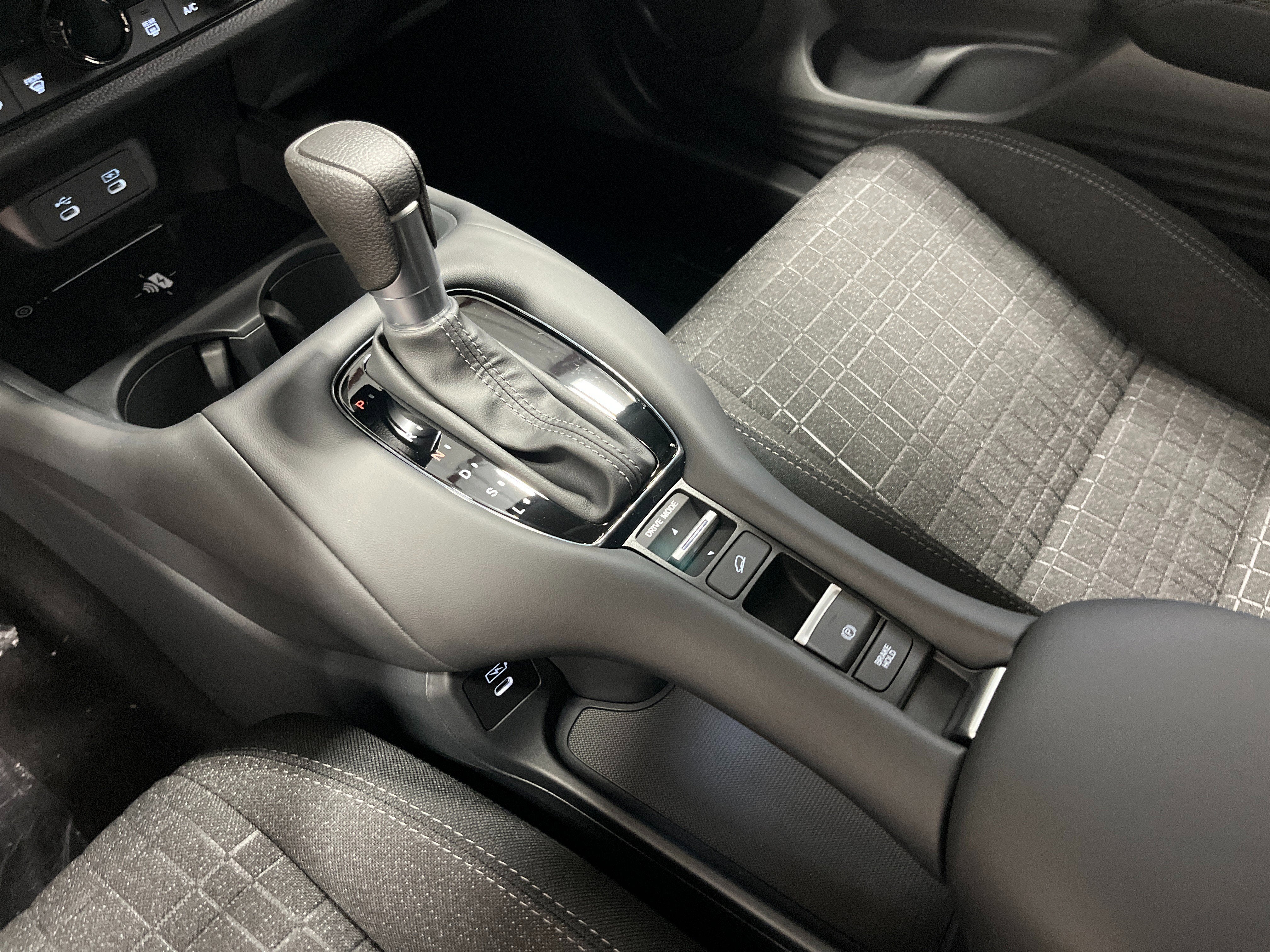 2026 Honda HR-V LX