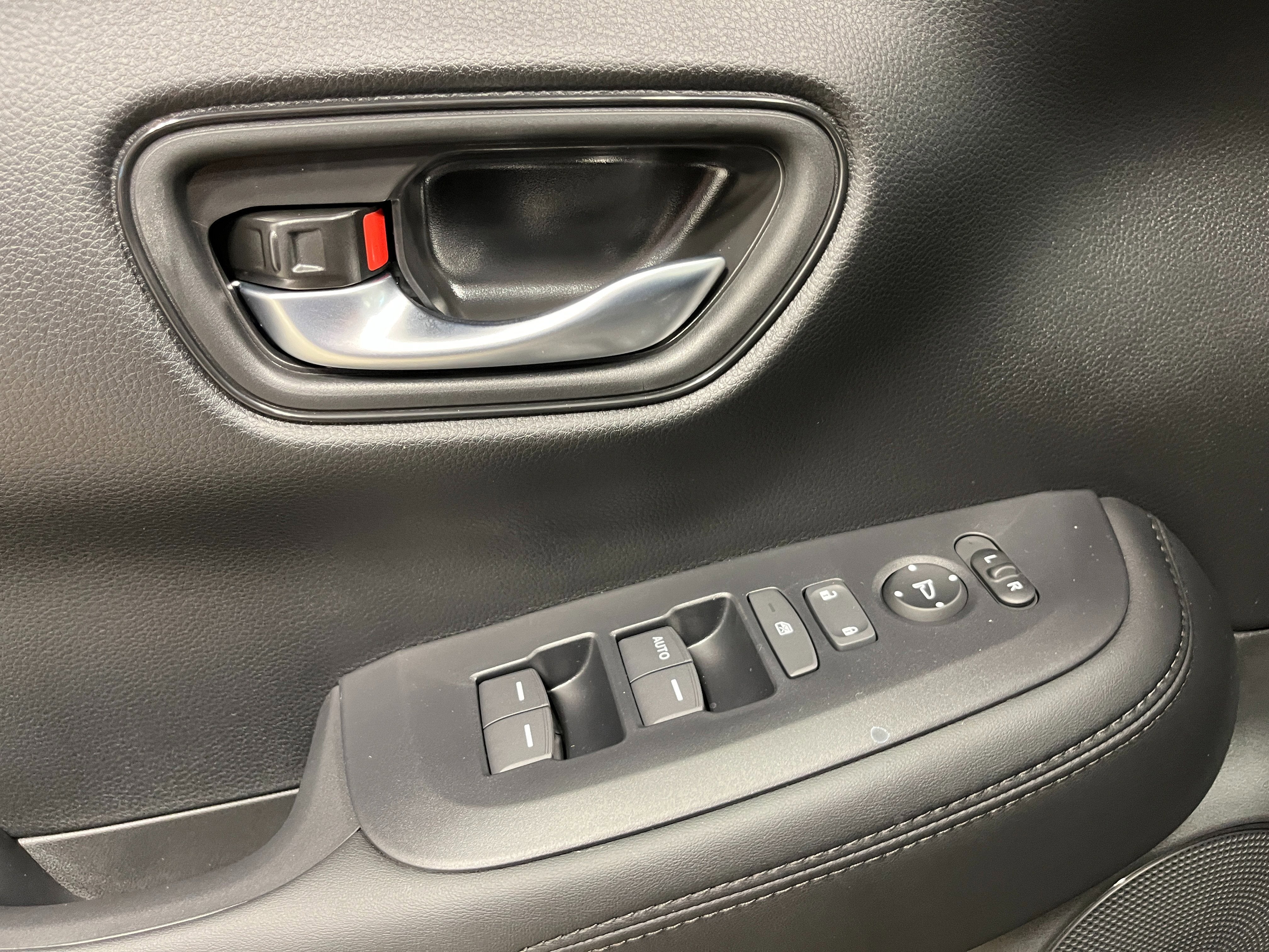 2026 Honda HR-V LX