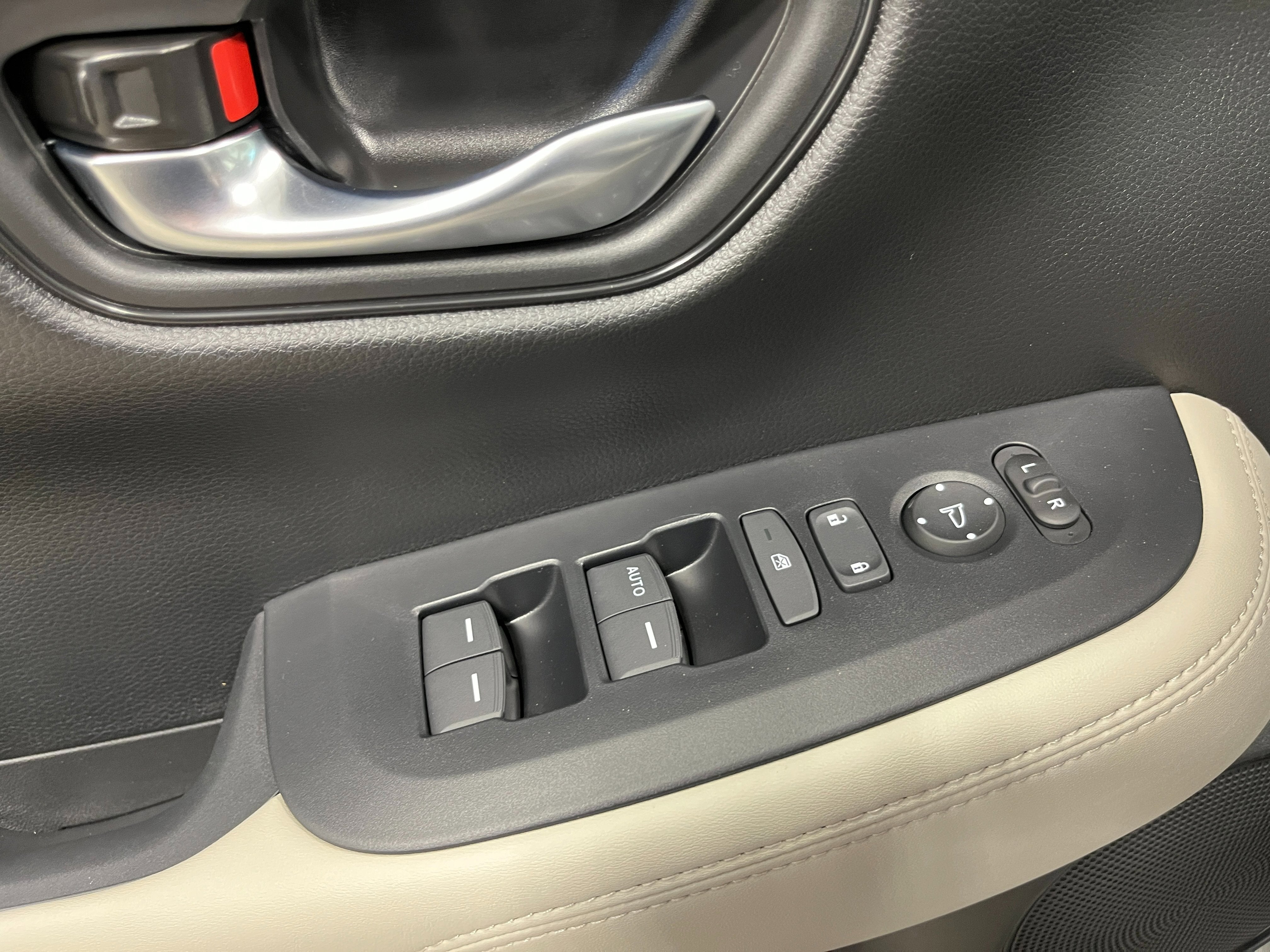 2026 Honda HR-V LX