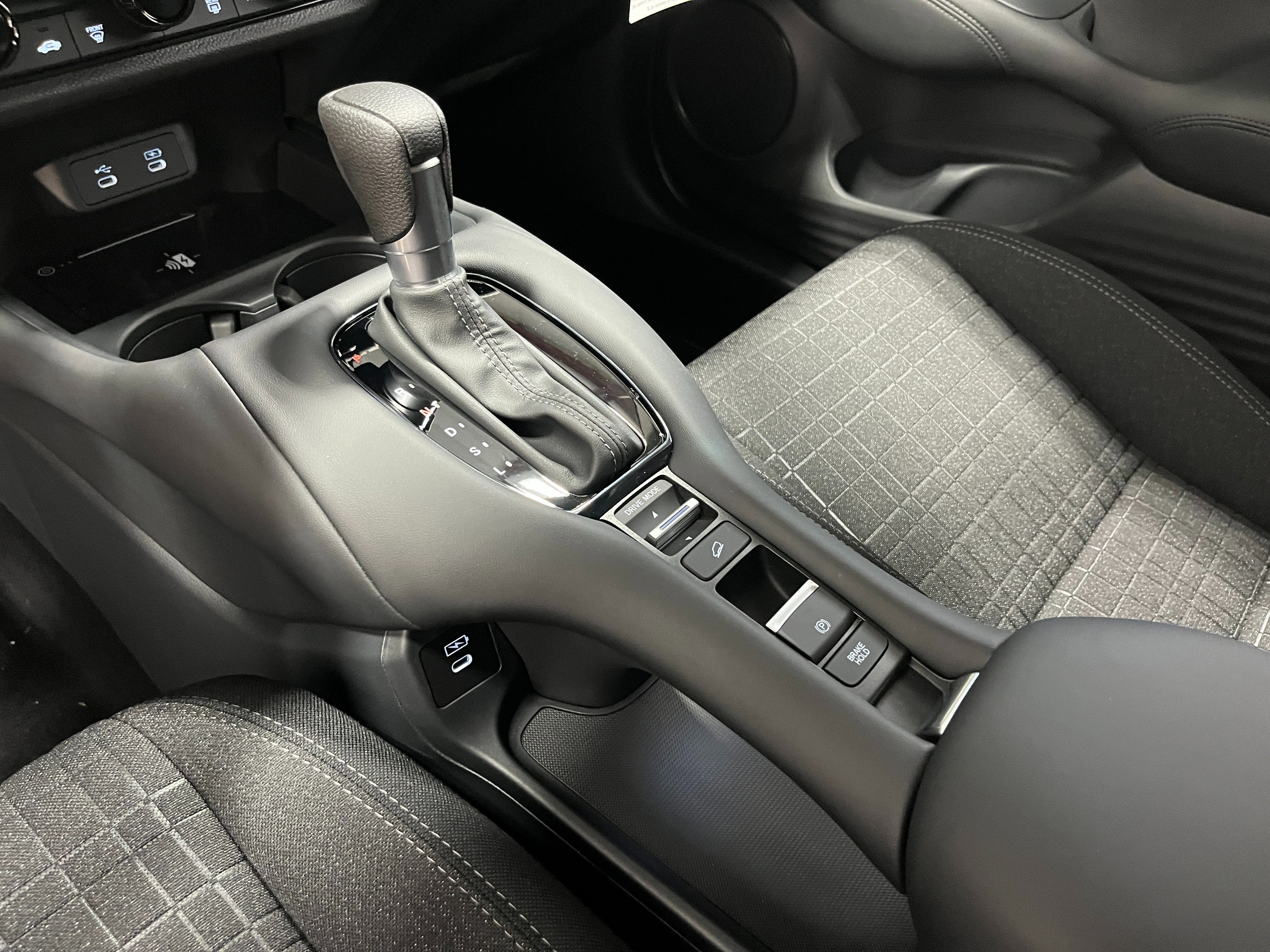 2026 Honda HR-V LX