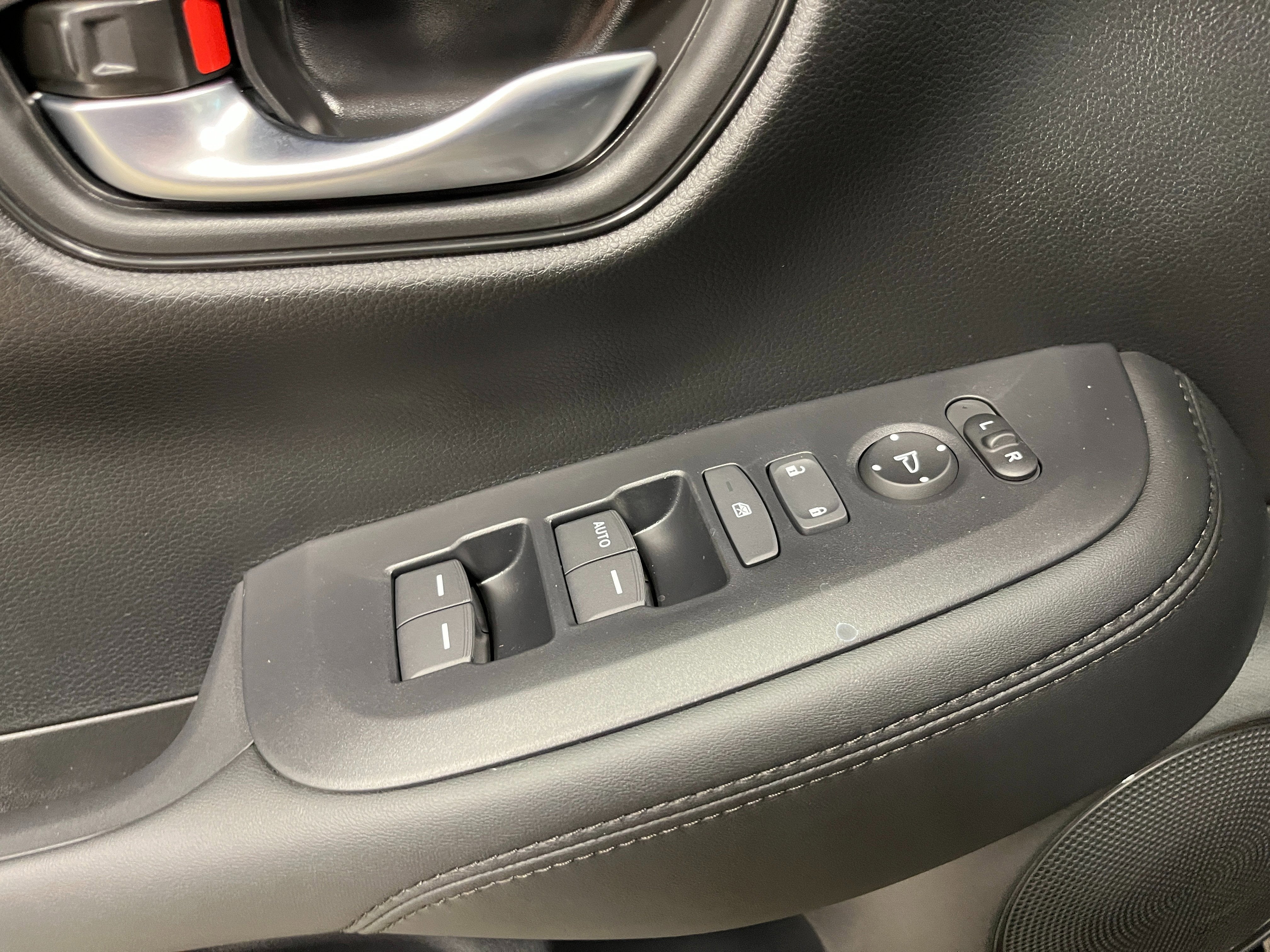 2026 Honda HR-V LX