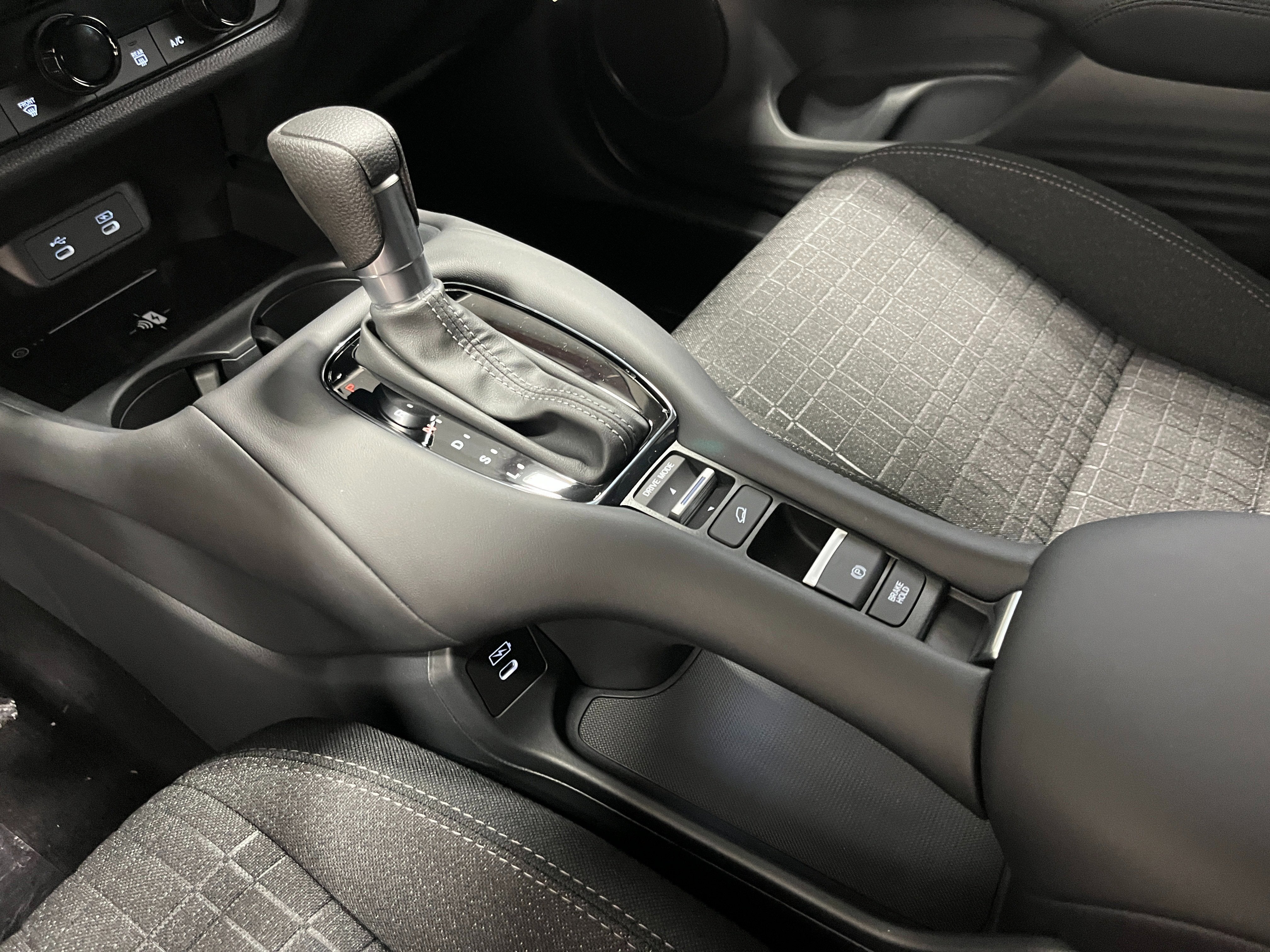 2026 Honda HR-V LX