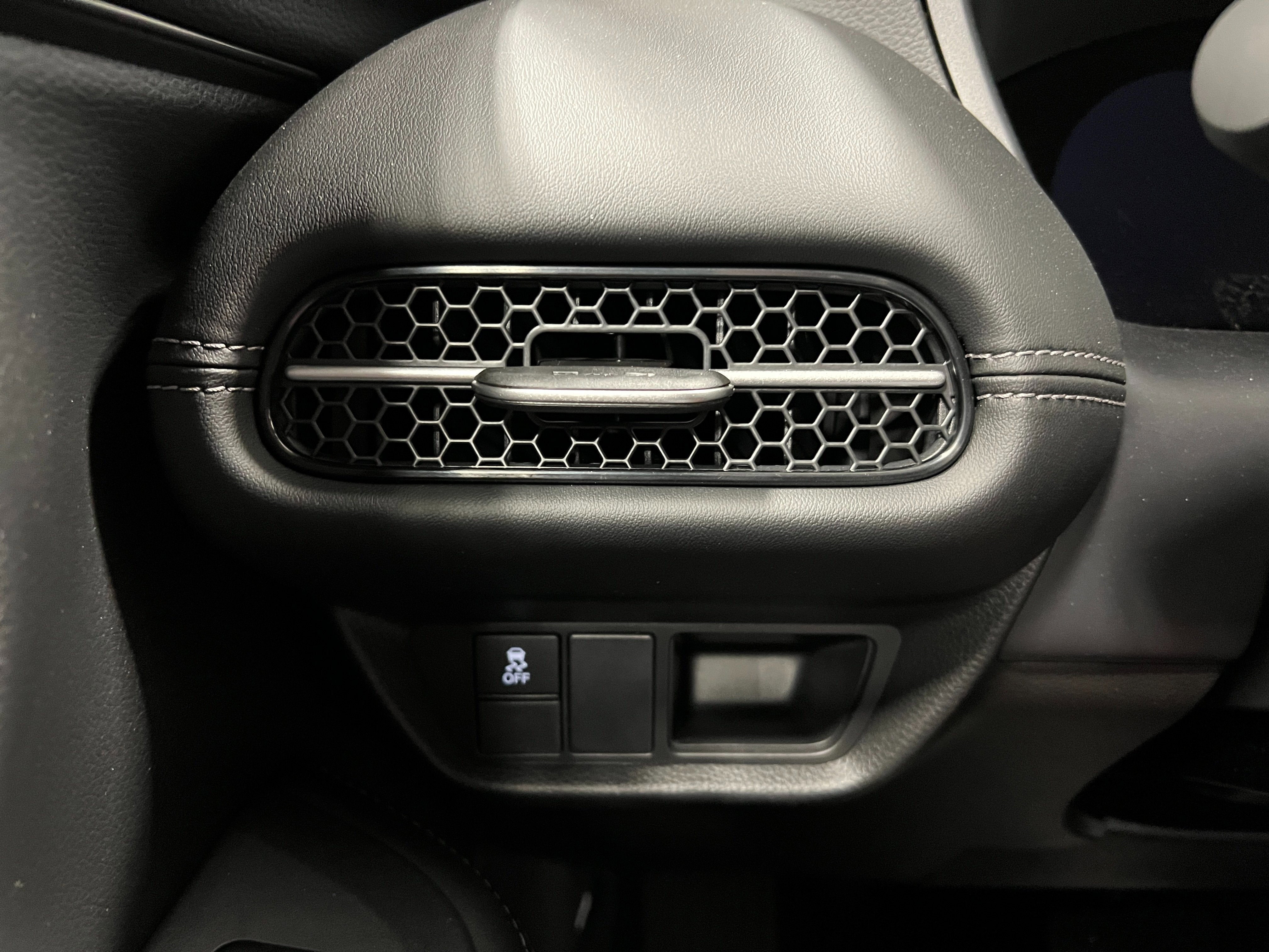 2025 Honda HR-V EX-L - Photo 19