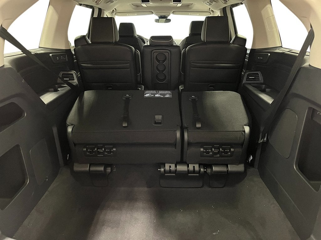 2027 Honda Odyssey Touring In-Transit