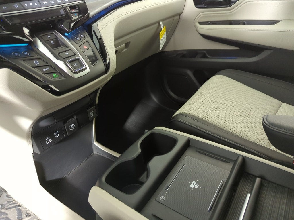 2027 Honda Odyssey Elite In-Transit