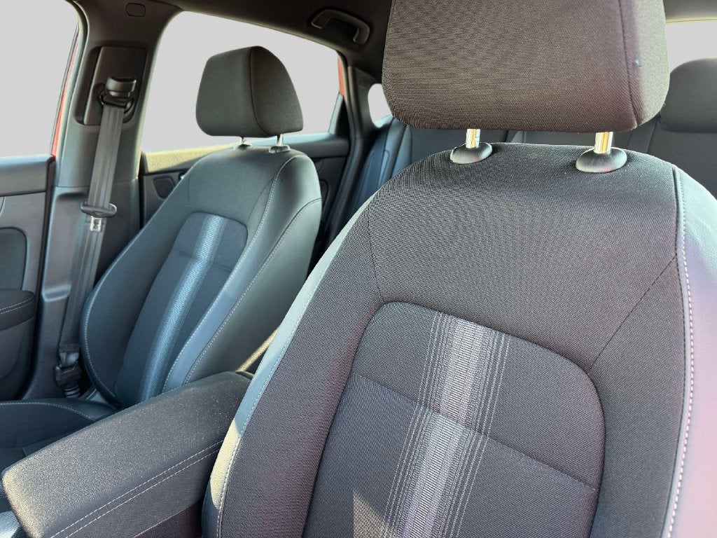 2025 Honda Civic Hatchback Sport - Photo 14
