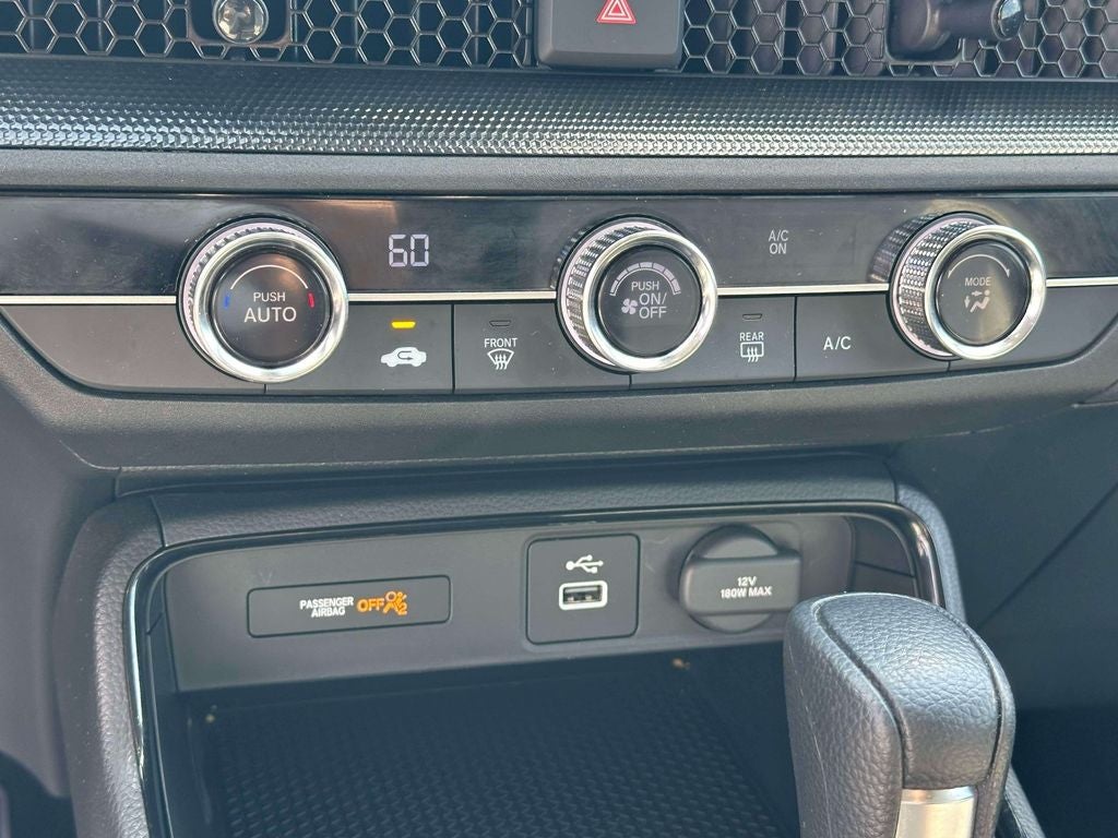 2025 Honda CR-V LX - Photo 24