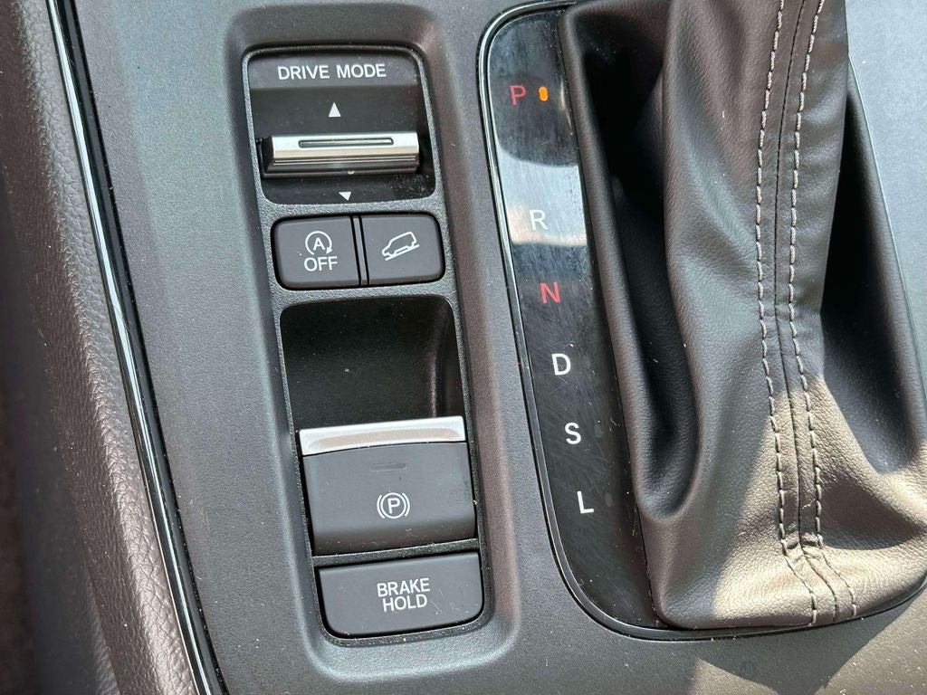 2025 Honda CR-V LX - Photo 25