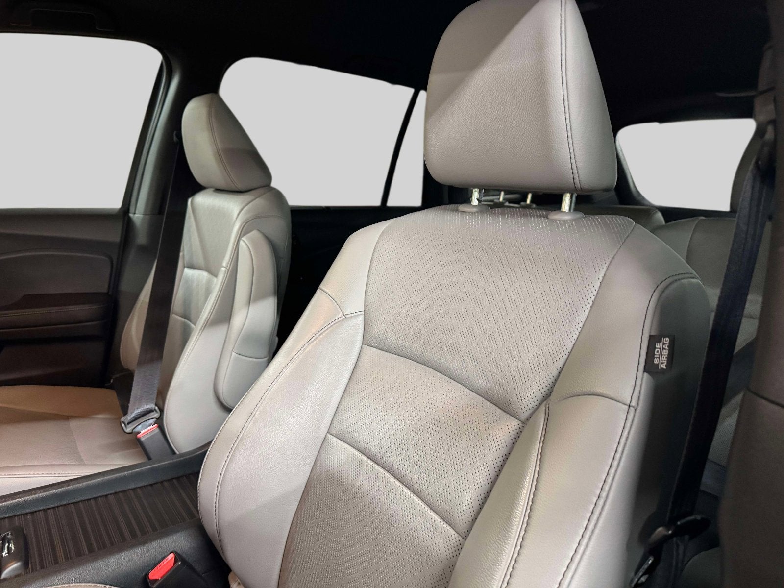 2023 Honda Passport Elite