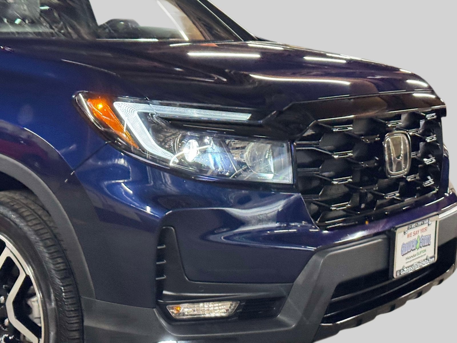 2023 Honda Passport Elite