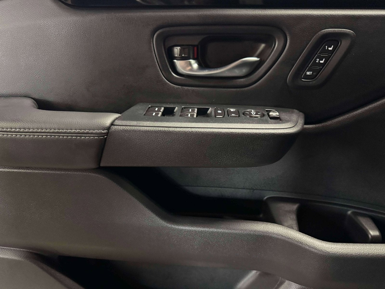 2023 Honda Pilot EX-L 8 Passenger