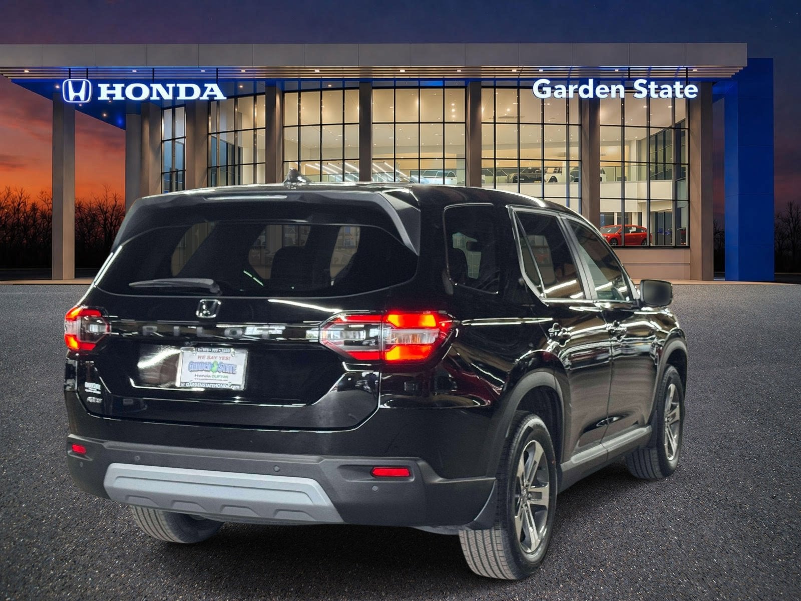 2023 Honda Pilot EX-L 8 Passenger