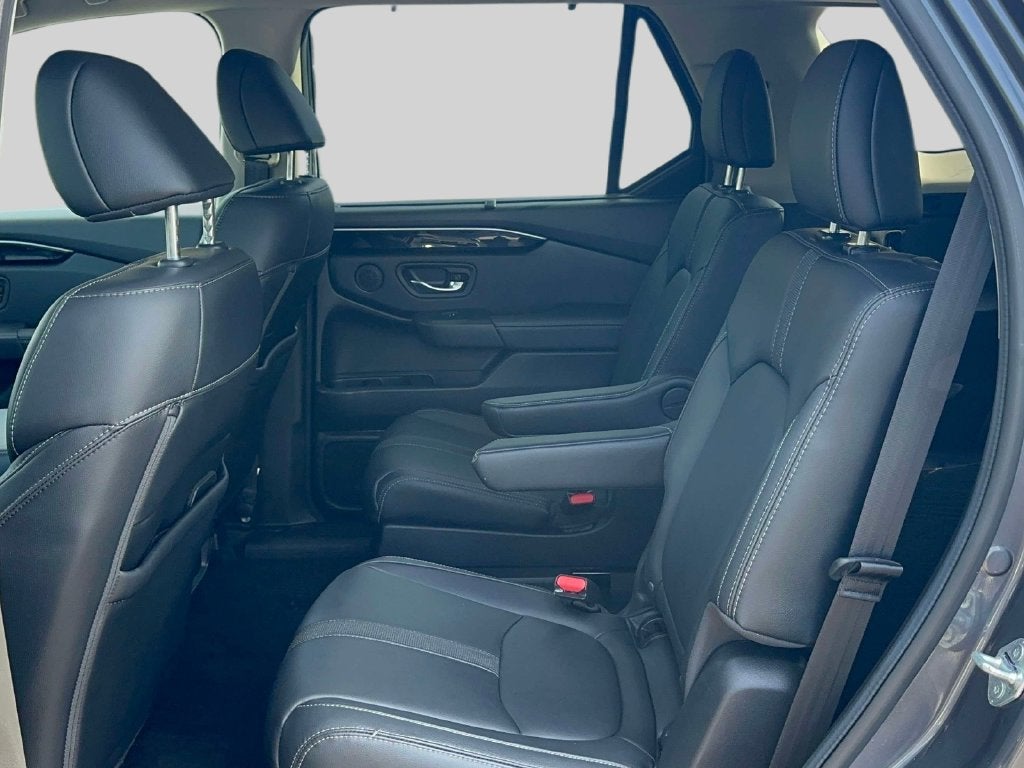 2024 Honda Pilot EX-L - Photo 12