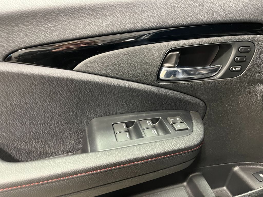 2025 Honda Ridgeline Black Edition