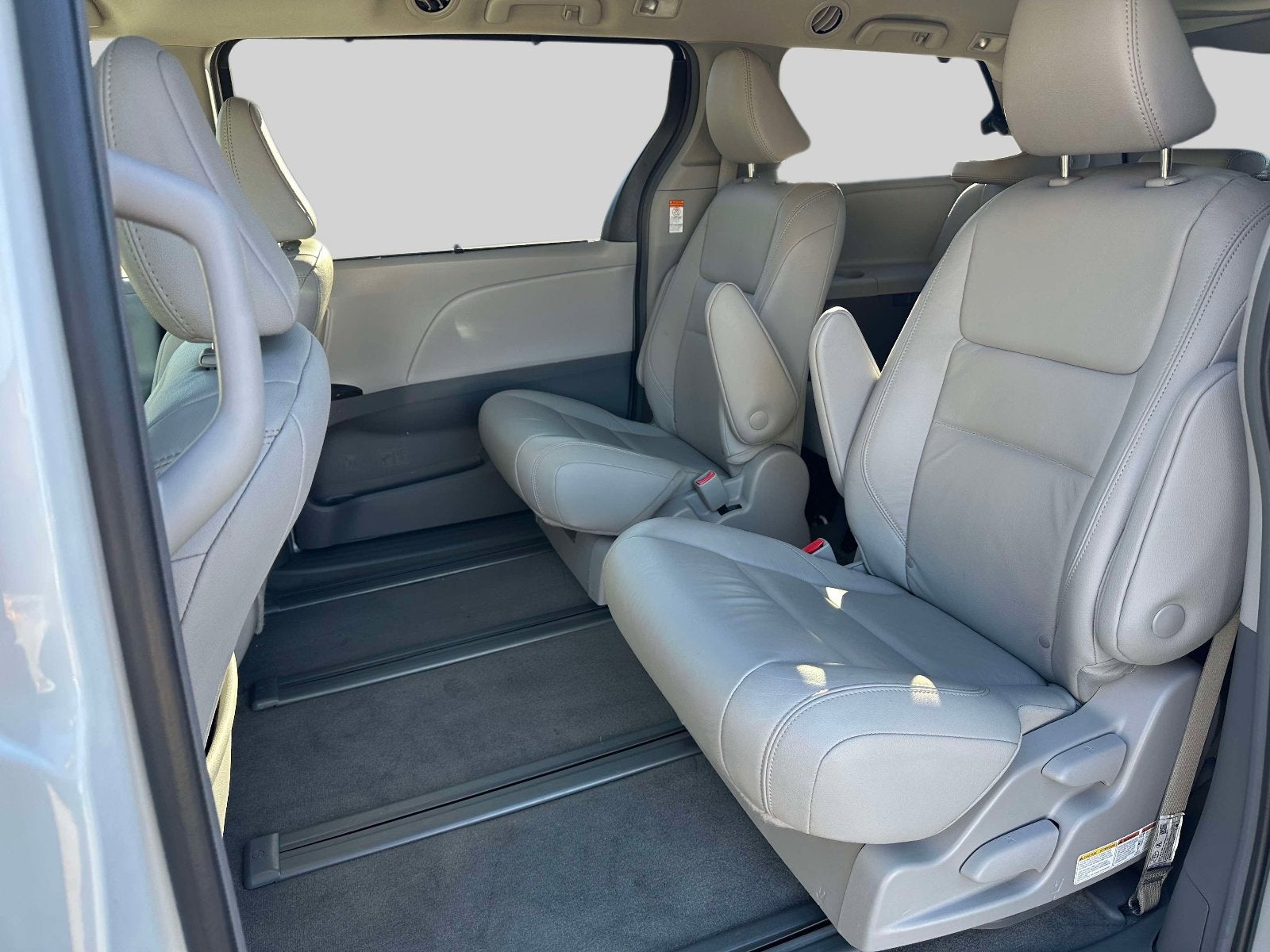 2019 Toyota Sienna Base