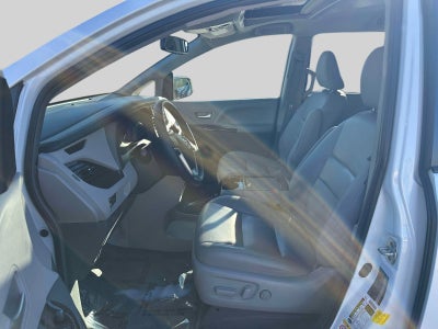 2019 Toyota Sienna Base