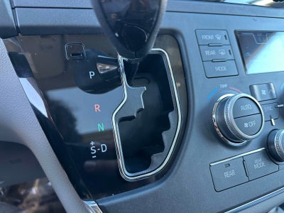 2019 Toyota Sienna Base