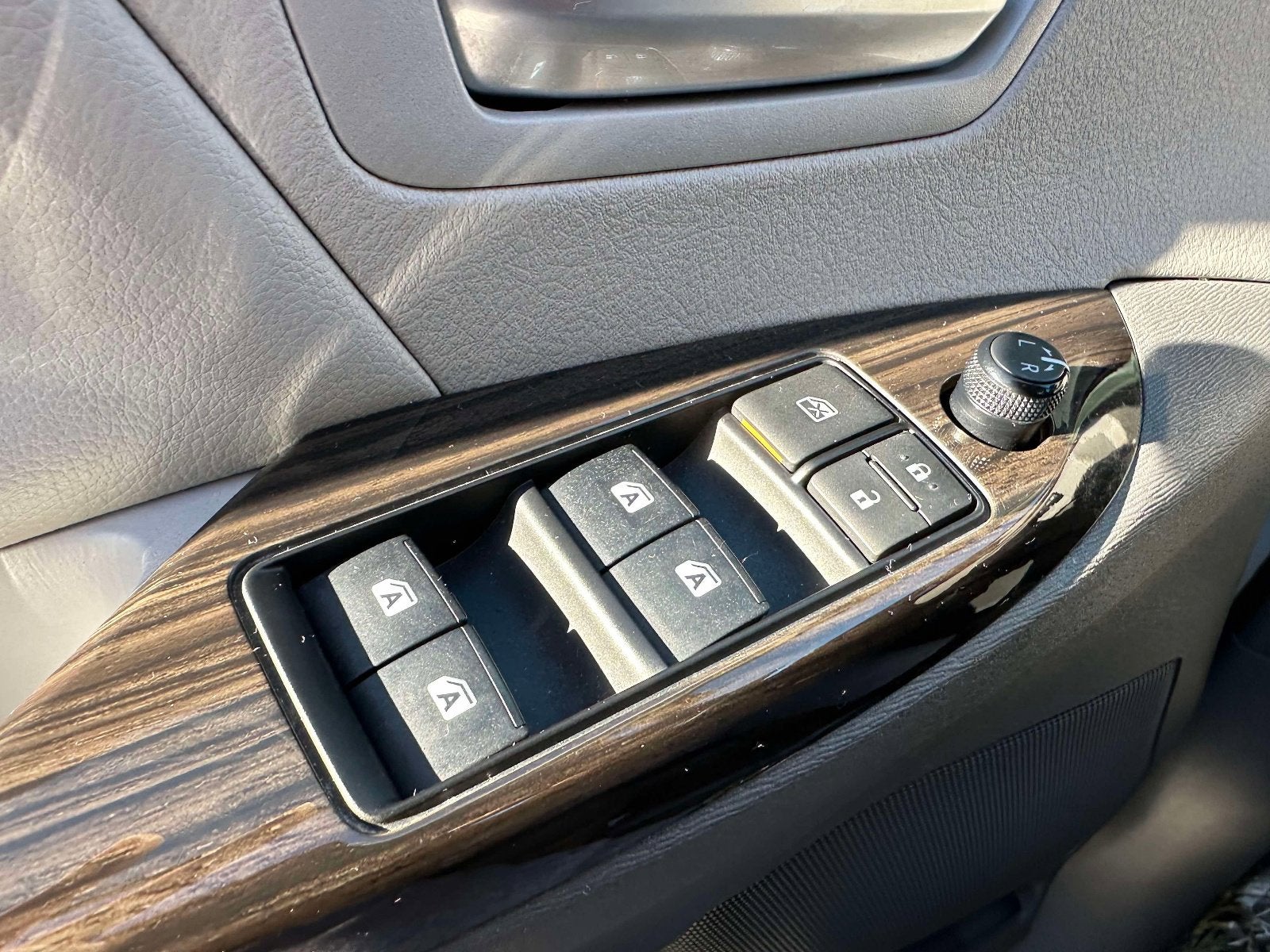 2019 Toyota Sienna Base