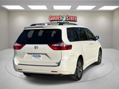 2019 Toyota Sienna Base