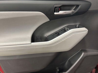 2023 Toyota Highlander Base