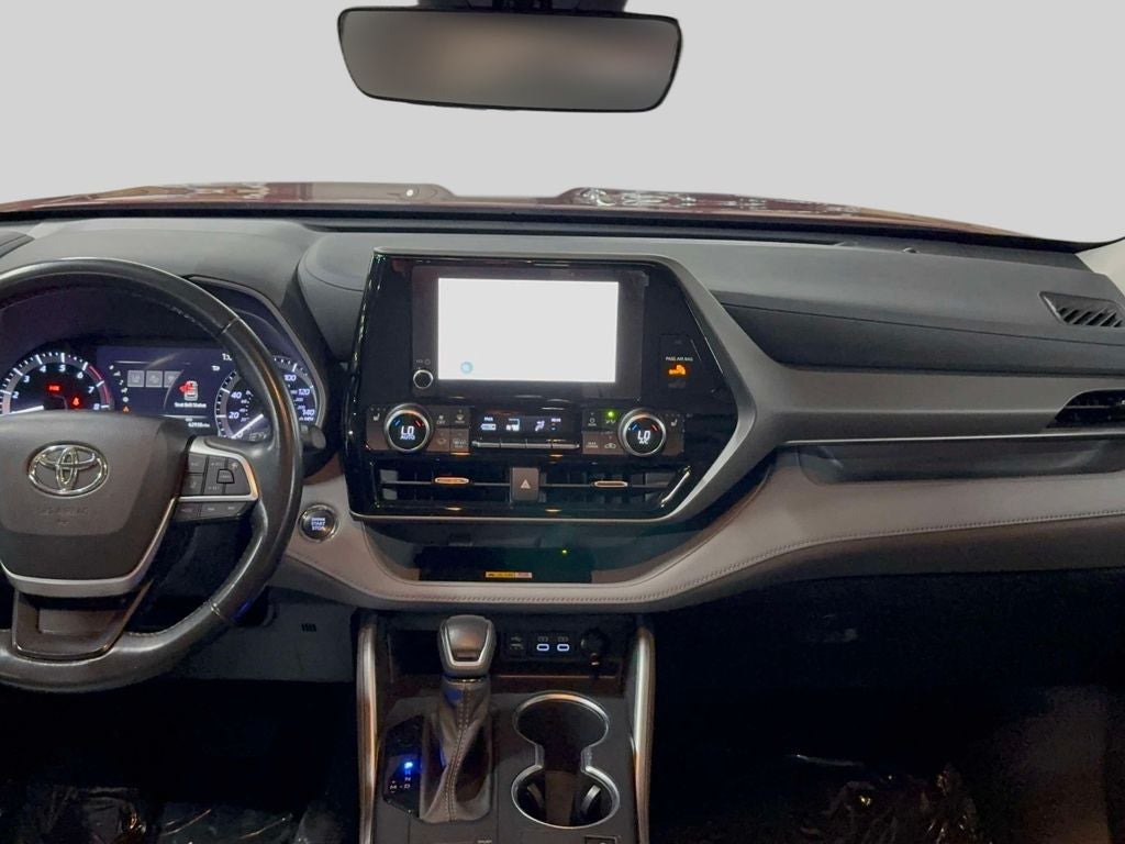 2023 Toyota Highlander Base
