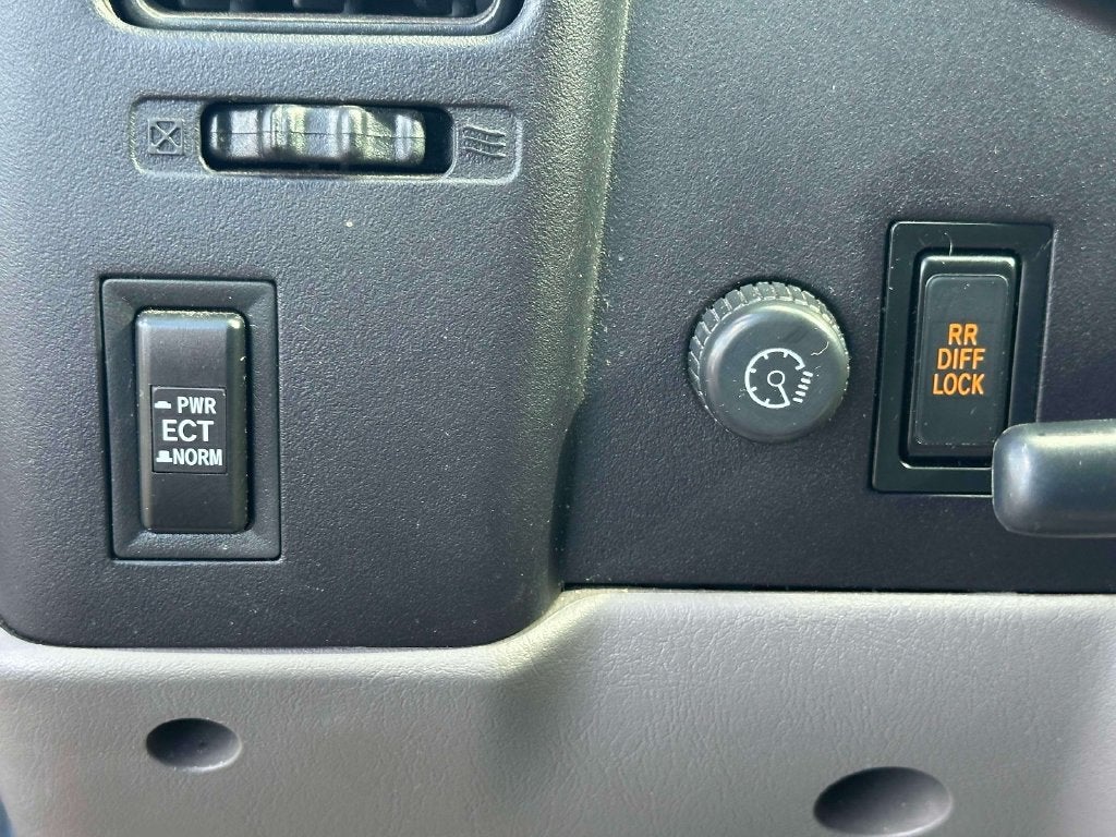 2003 Toyota Tacoma Base V6