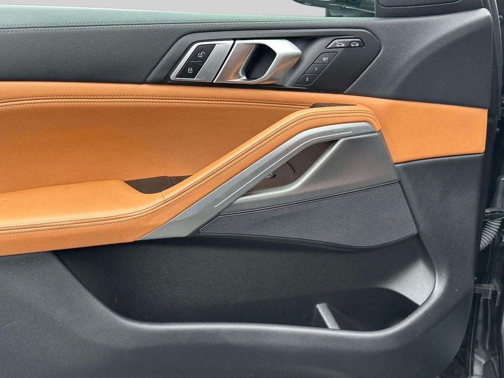 2023 BMW X6 xDrive40i