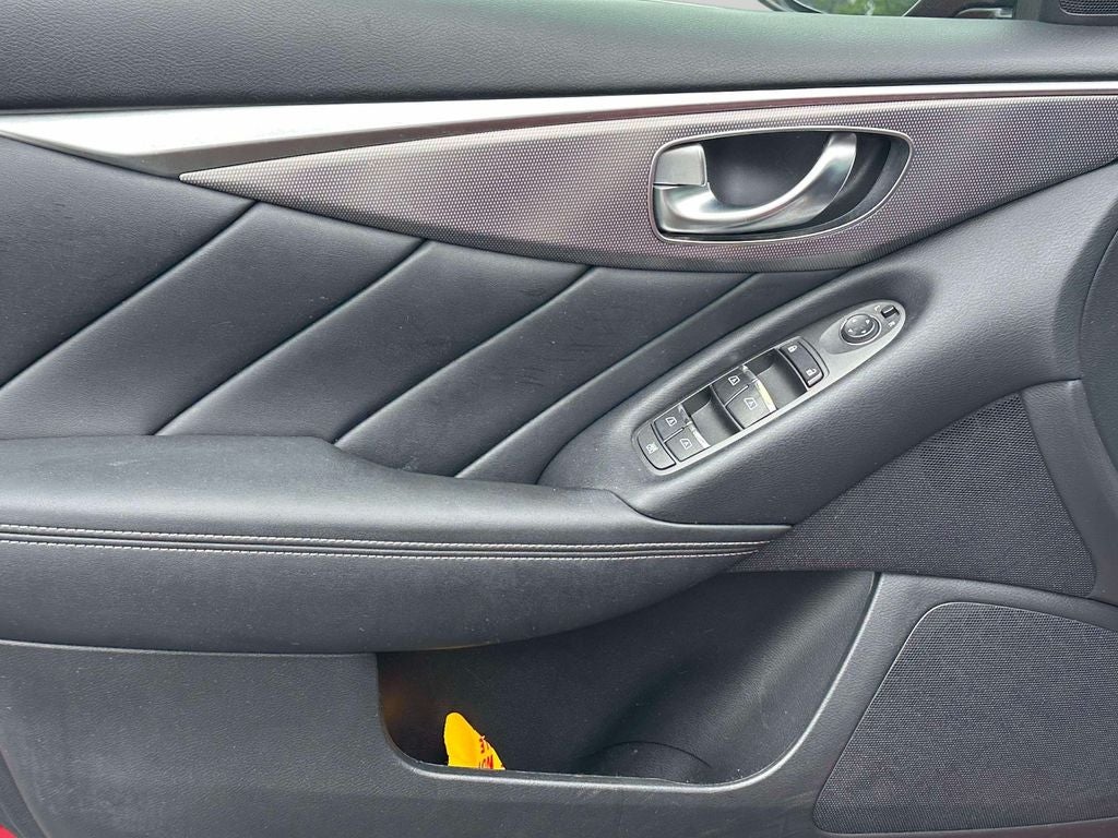 2015 INFINITI Q50 Sport