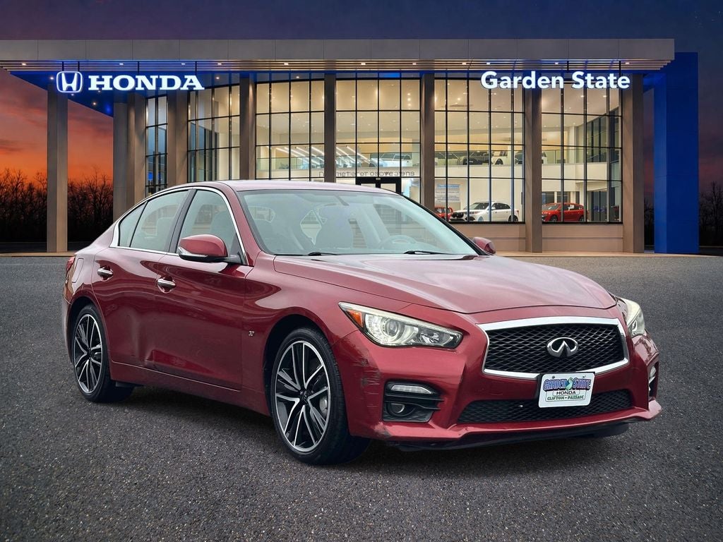 2015 INFINITI Q50 Sport