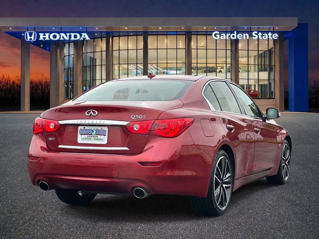 2015 INFINITI Q50 Sport