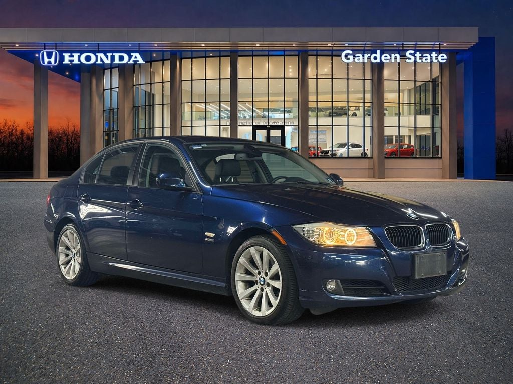 Used 2011 BMW 3 Series 328i with VIN WBAPK5C57BA654713 for sale in Clifton, NJ
