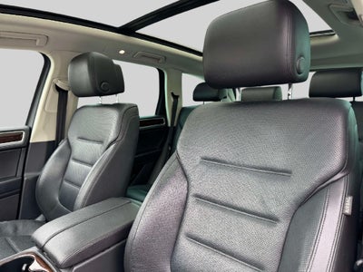 2016 Volkswagen Touareg V6 TDI Sport