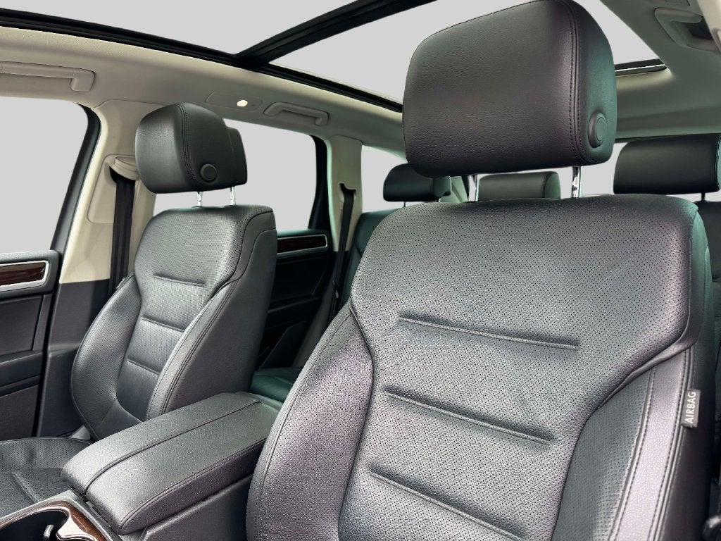 2016 Volkswagen Touareg V6 TDI Sport