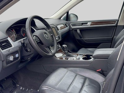 2016 Volkswagen Touareg V6 TDI Sport